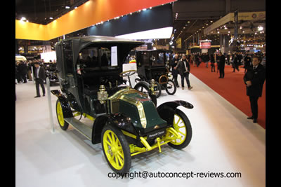 1910 Renault Type AG1 "Taxi de la Marne"